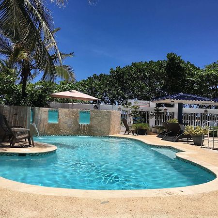 The Beach Guesthouse Pinones Extérieur photo