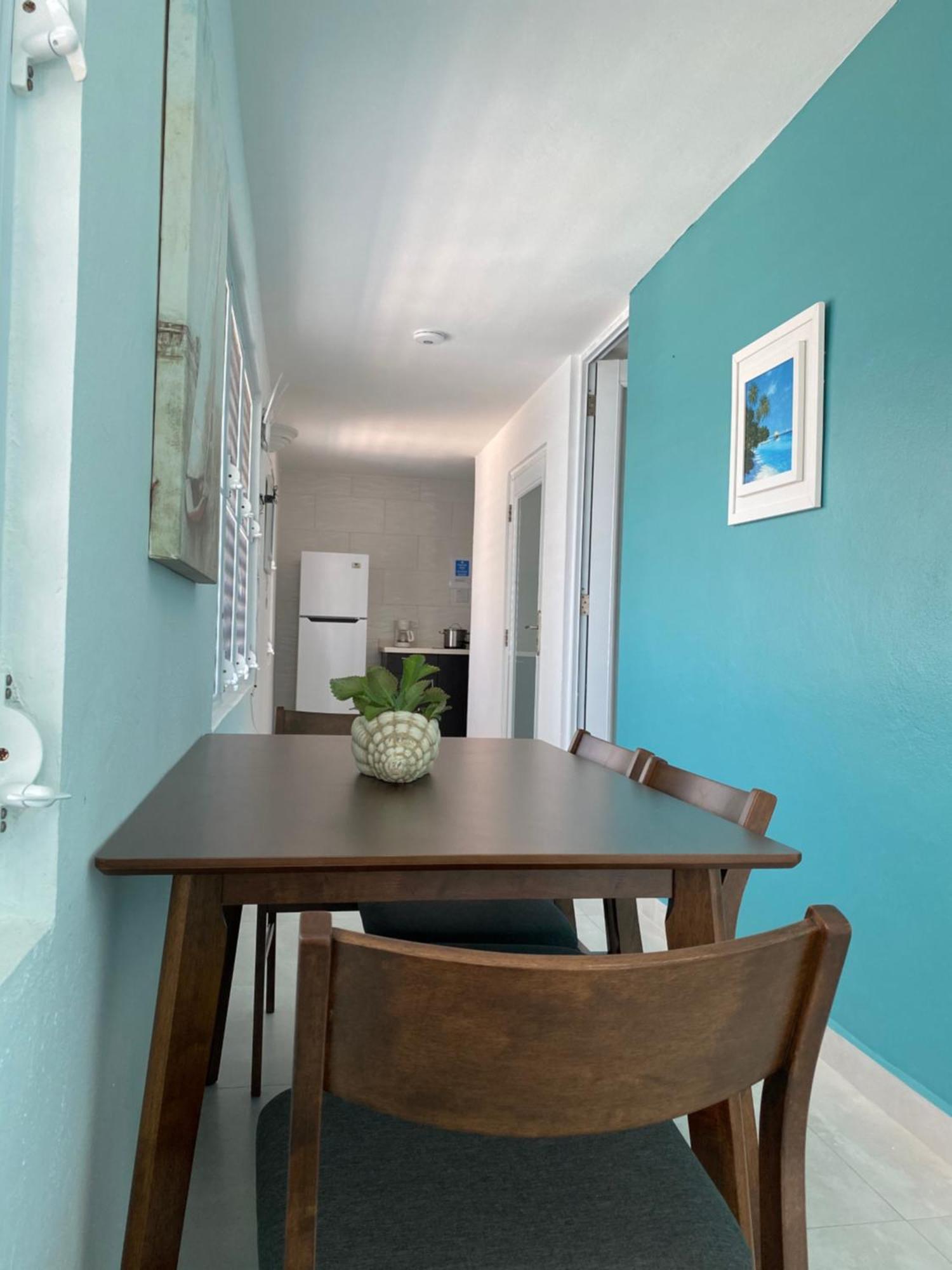 The Beach Guesthouse Pinones Chambre photo