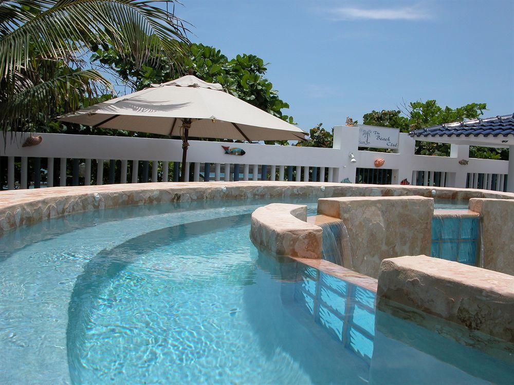 The Beach Guesthouse Pinones Extérieur photo