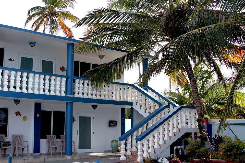The Beach Guesthouse Pinones Extérieur photo