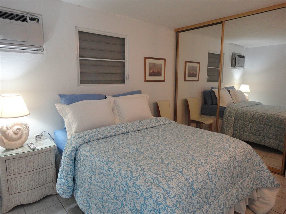 The Beach Guesthouse Pinones Extérieur photo