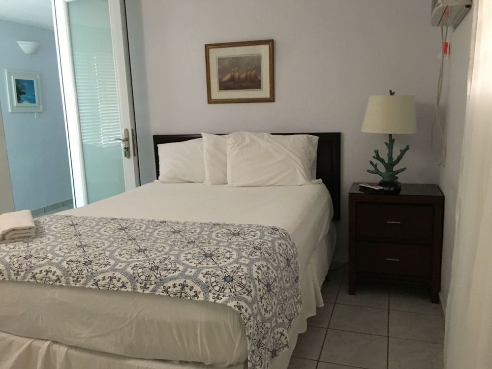The Beach Guesthouse Pinones Extérieur photo