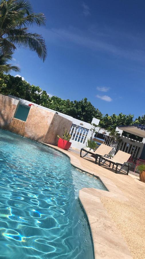The Beach Guesthouse Pinones Extérieur photo